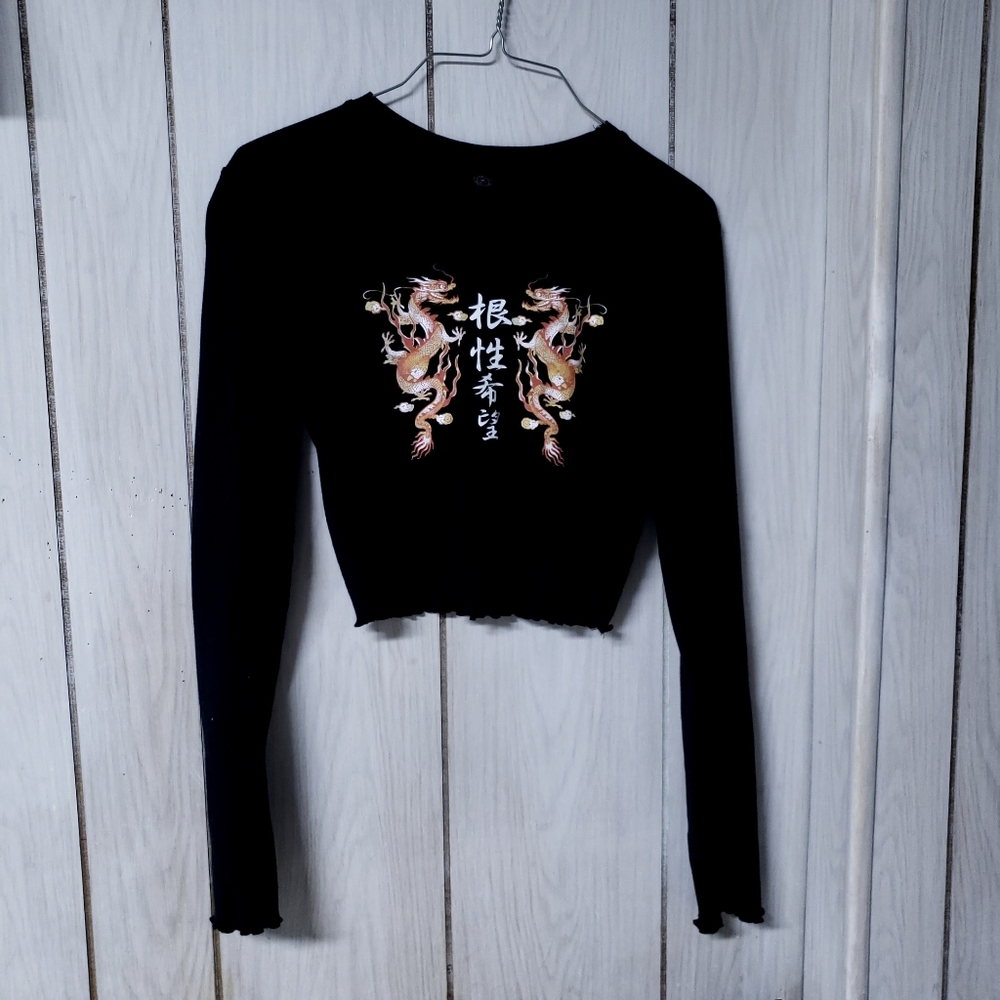 Black Long sleeve Dragon Crop Top with Chinese Lettering Urban Outfitters M